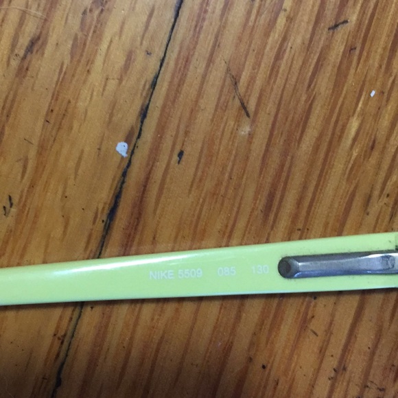 Nike - Picture 8 of 8